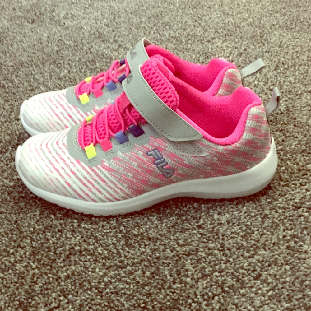 Girls size 3 FILA brand new never worn